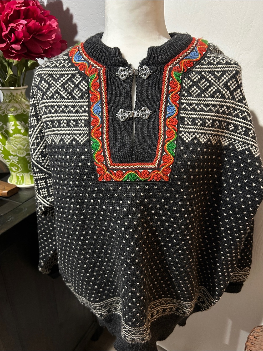 Nordic-Style Black & White Embroidered Cowl Sweater with Colorful Trim